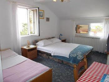Tea Hotel